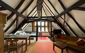 Historische Ferienwohnung mit Kamin in Lich