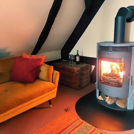 Historische Ferienwohnung mit Kamin in Lich Exterior foto